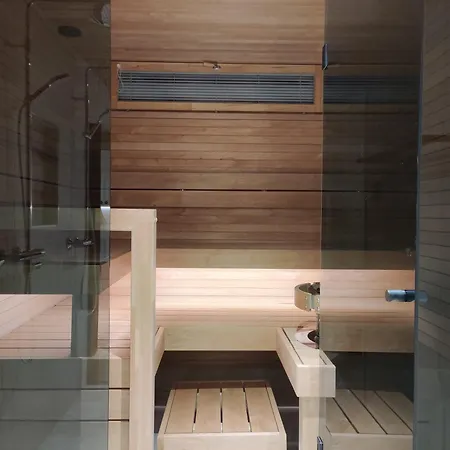 Willamo Three Bedroom Vi דירה רובניימי